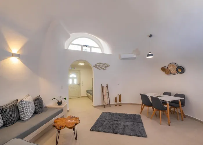 Santoterra Antigua Suites