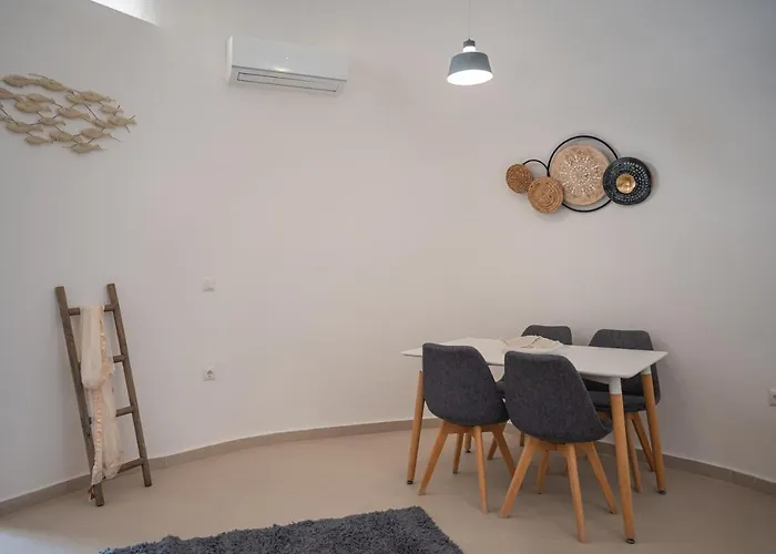 Santoterra Antigua Suites
