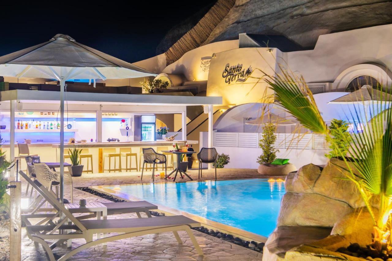 Santoterra Antigua 3* Karterados (Santorini)
